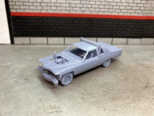 Scale printed 1975 - 1/64,